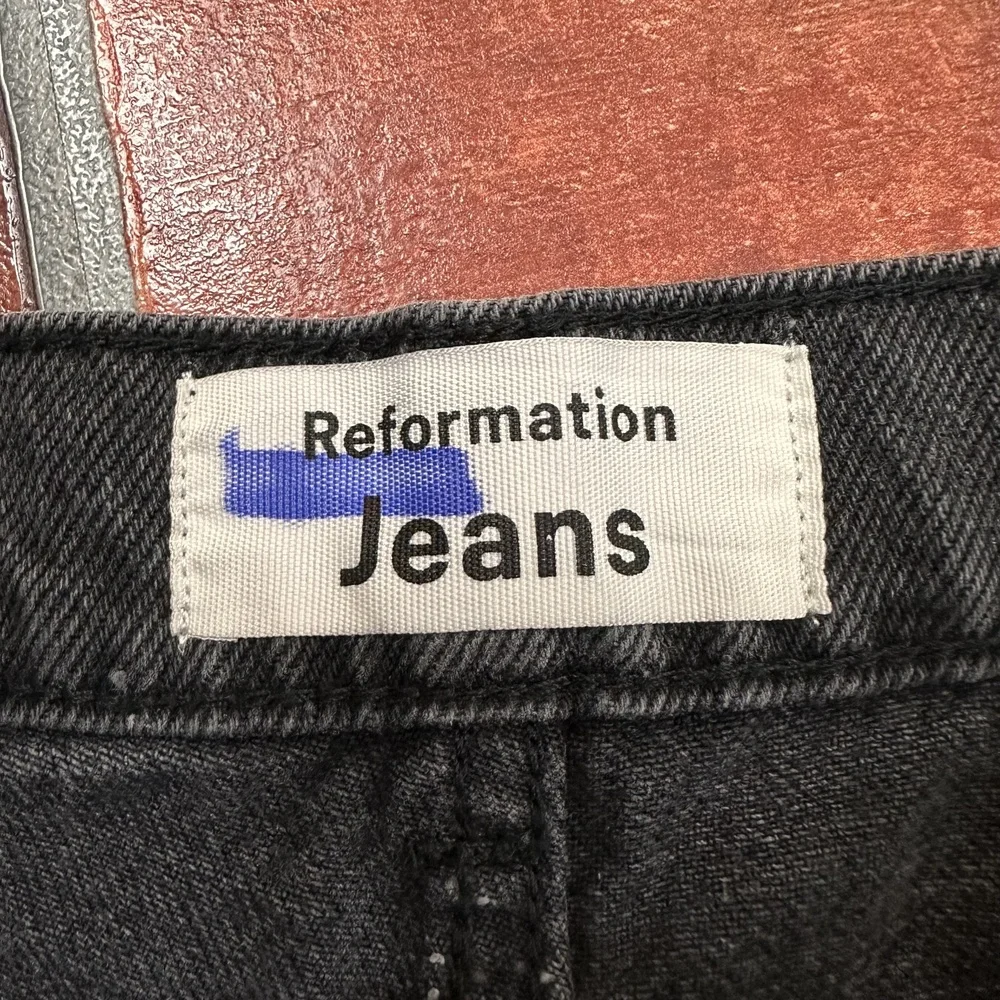 Reformation Havana Wash Denim Shorts Size 25